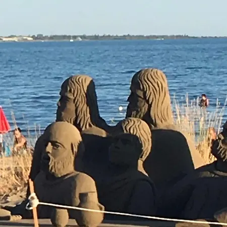 Au Pacific Avec Jardin A 3 Mn Des Plages *