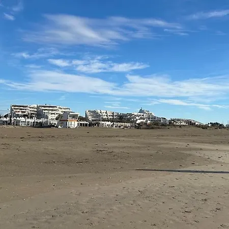 Au Pacific Avec Jardin A 3 Mn Des Plages *